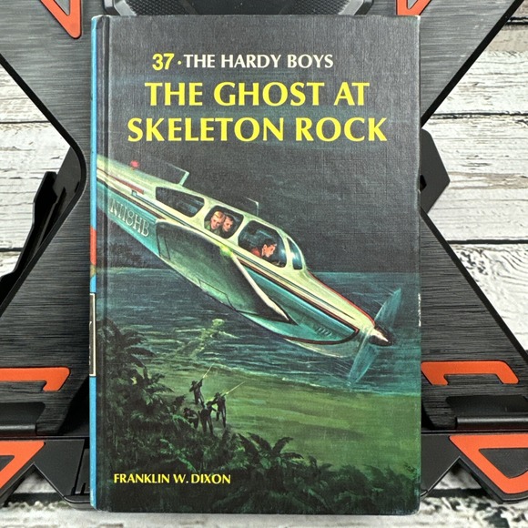 The Ghost At Skeleton Rock #37 Hardy Boys Mystery Book‎ [Hardcover 1966] - Picture 1 of 7